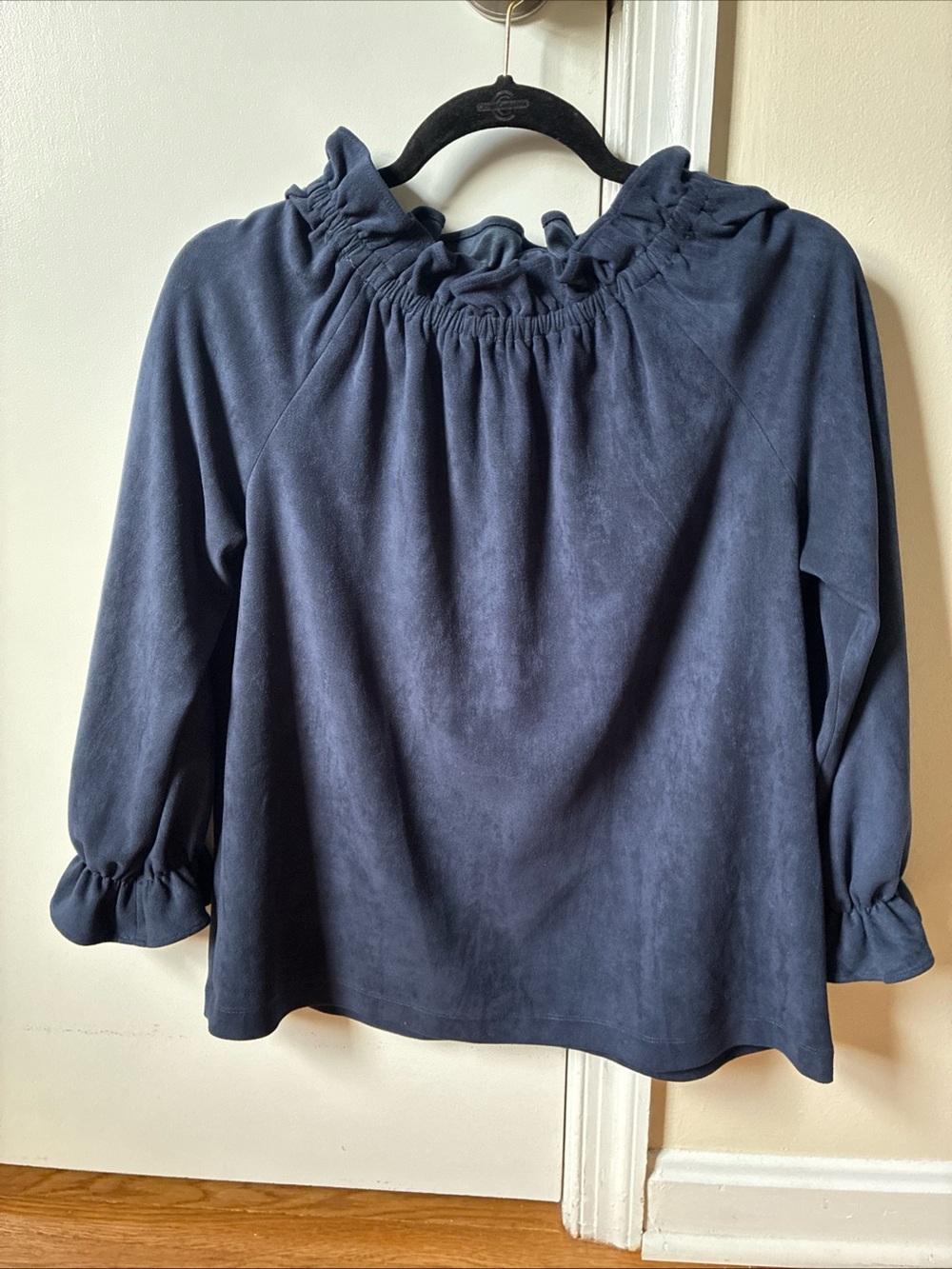Ann Mashburn navy blue long sleeve faux suede top size S